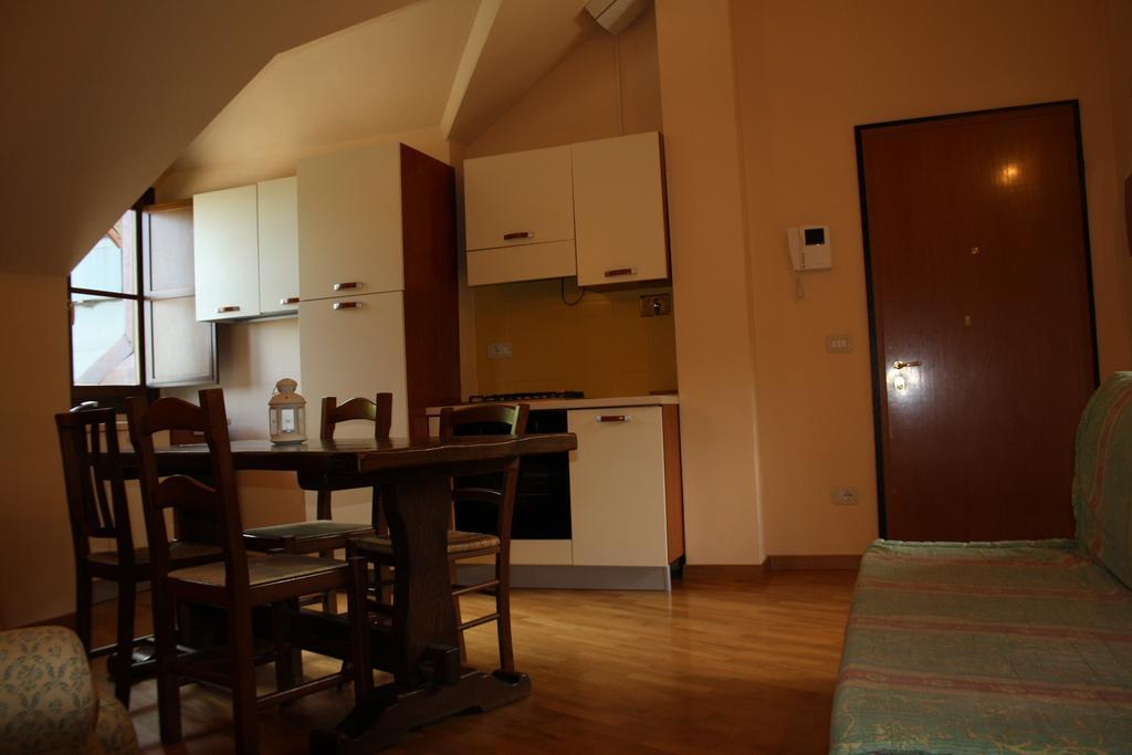 Il Cervo Bianco Aparthotel Abetone Habitación foto
